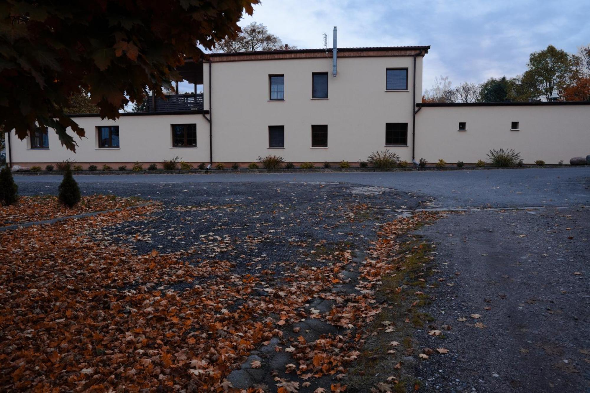 Uroczysko Olesnica Bed & Breakfast Chodziez Bagian luar foto
