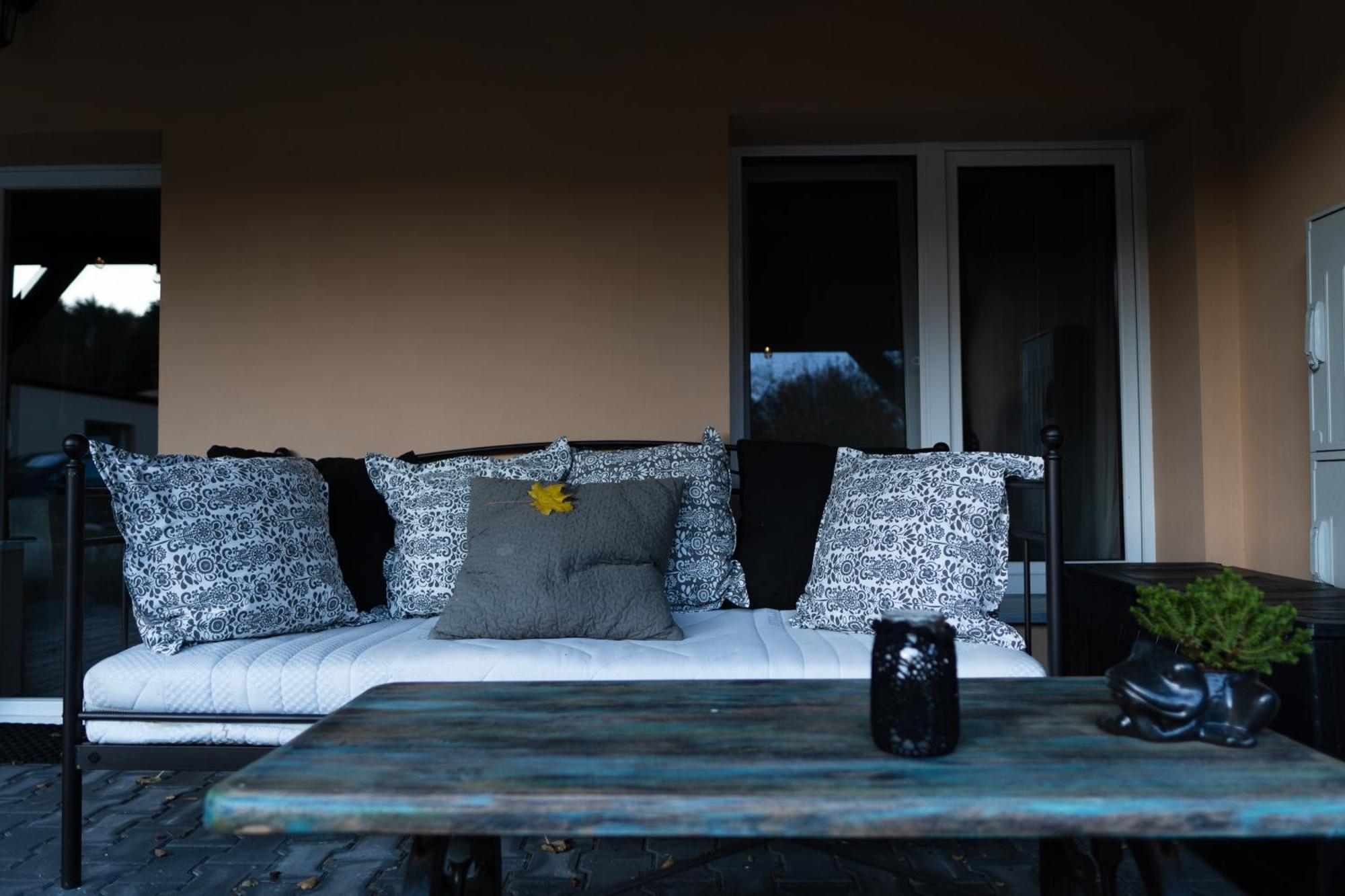 Uroczysko Olesnica Bed & Breakfast Chodziez Bagian luar foto