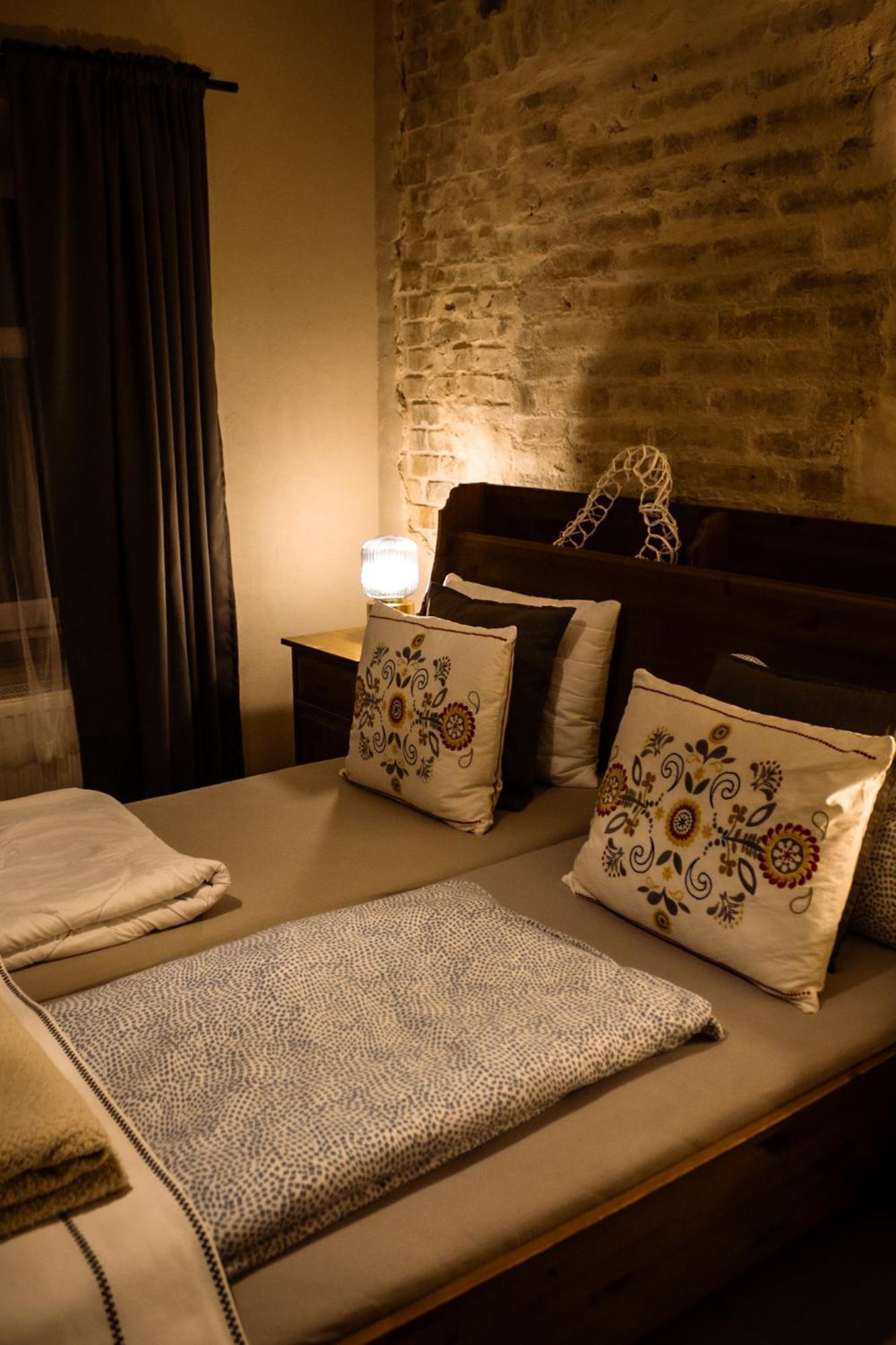 Uroczysko Olesnica Bed & Breakfast Chodziez Ruang foto